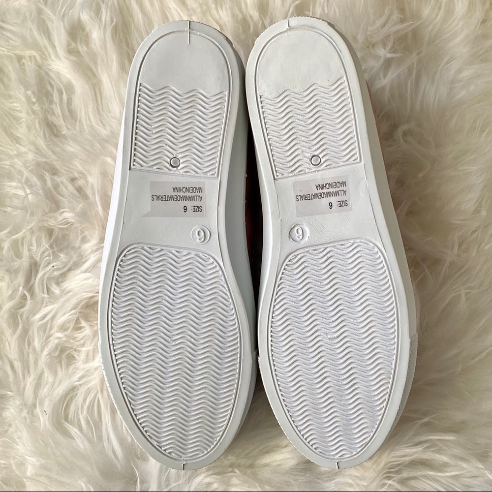 ‼️SOLD‼️NIB Qupid quilted Reba slip on - Picture 4 of 4